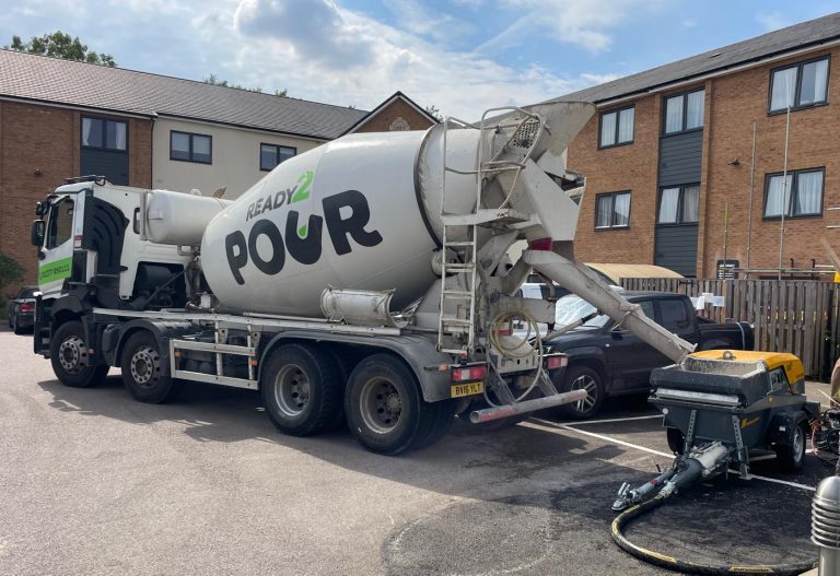 ready2pour-truck